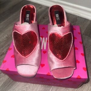 Velvet Sequin Heart Turkish Delight Slide Heel US Size 9